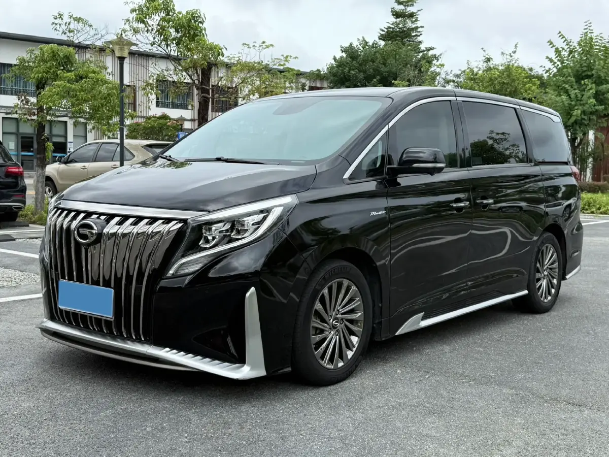 2021 GAC Trumpchi M8 2.0T 252HP L4 8AT