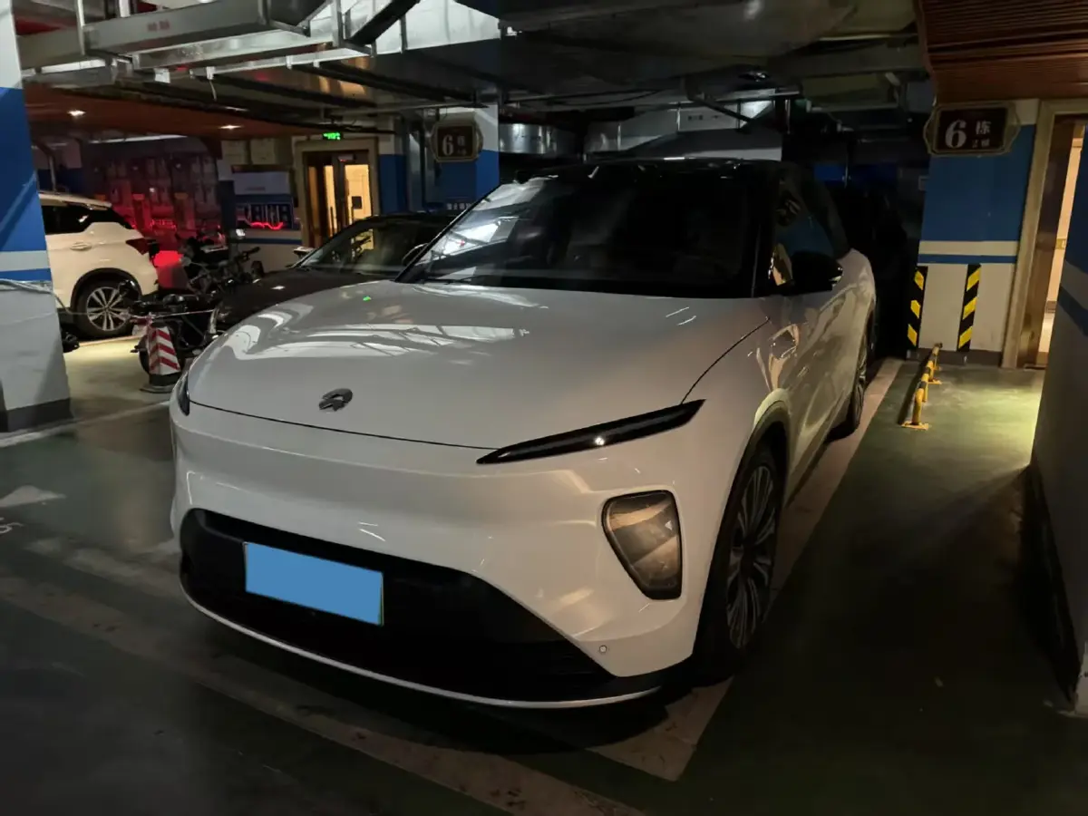 2023 NIO ES8 BEV 100KWH