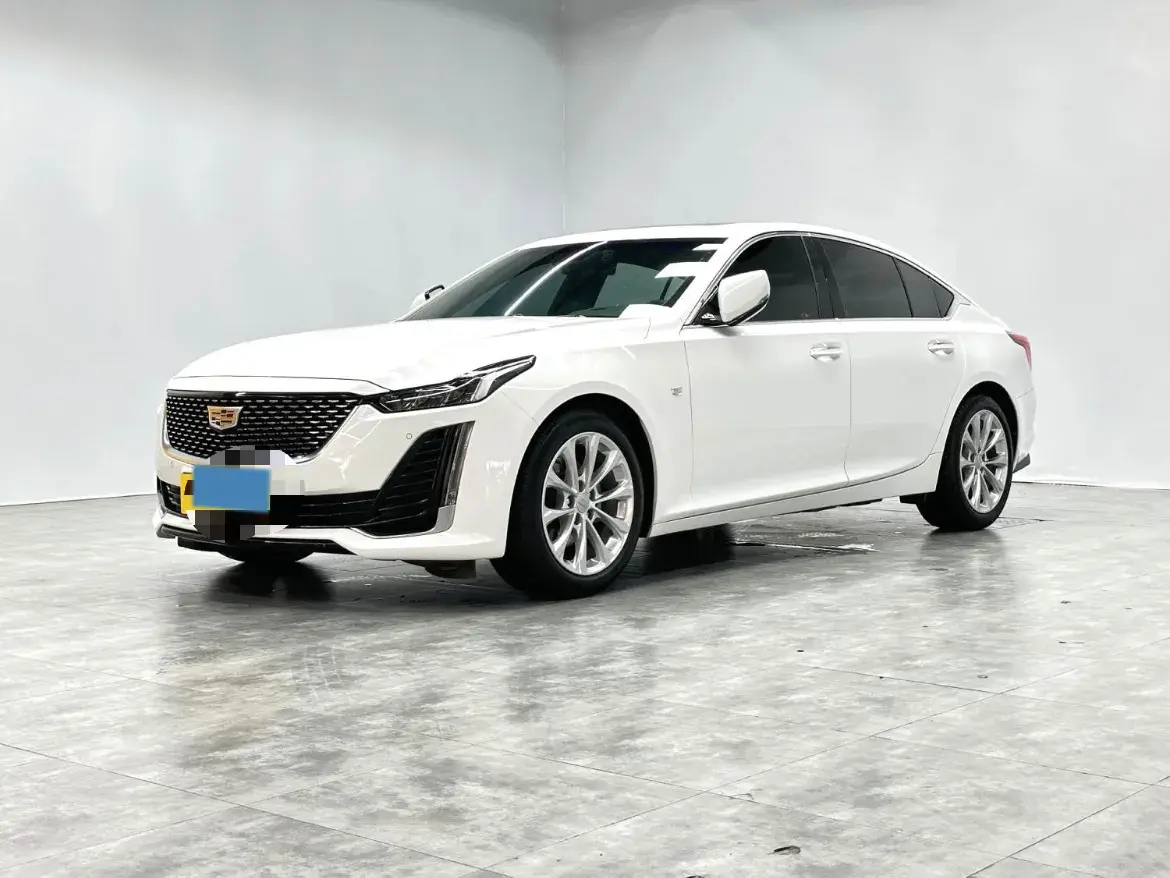 2022 Cadillac CT5 2.0T 237HP L4 10AT
