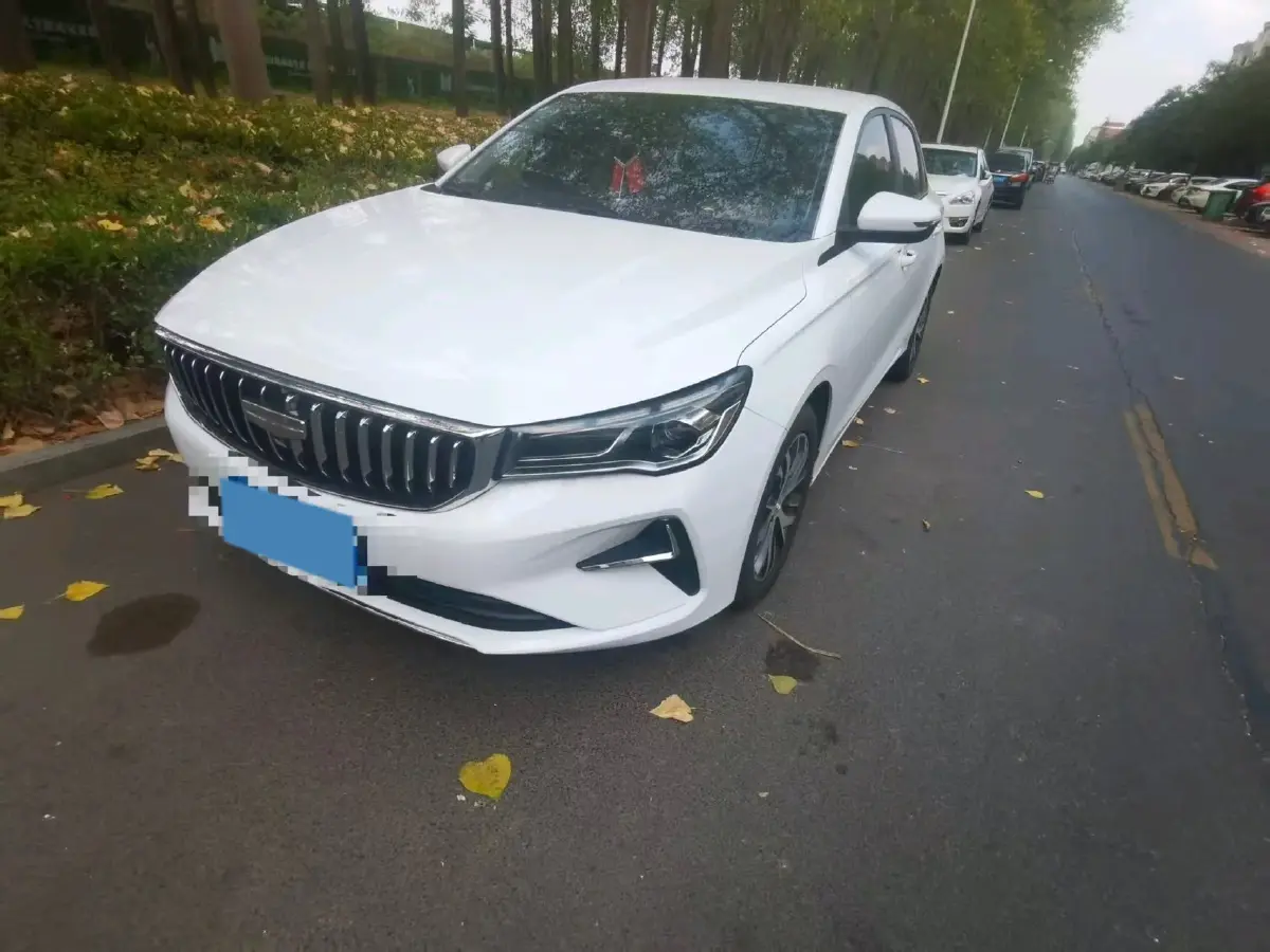 2025 Geely Emgrand 1.5L 127HP L4 5MT