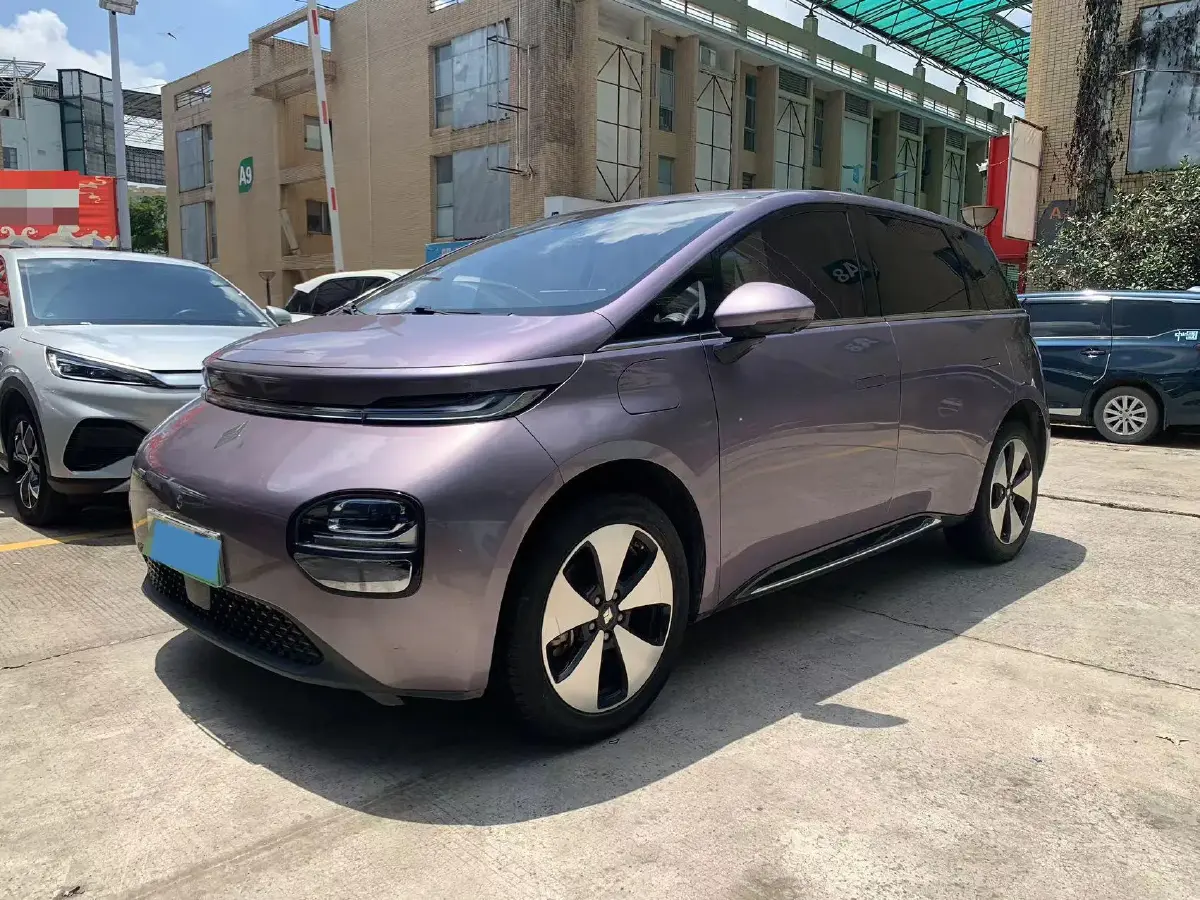 2023 BaoJun Cloud BEV 50.6KWH