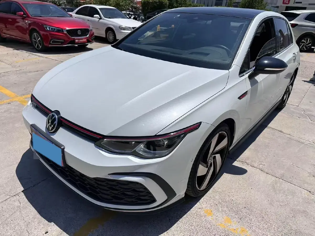2021 Volkswagen GolfGTI 2.0T 220HP L4 7DCT