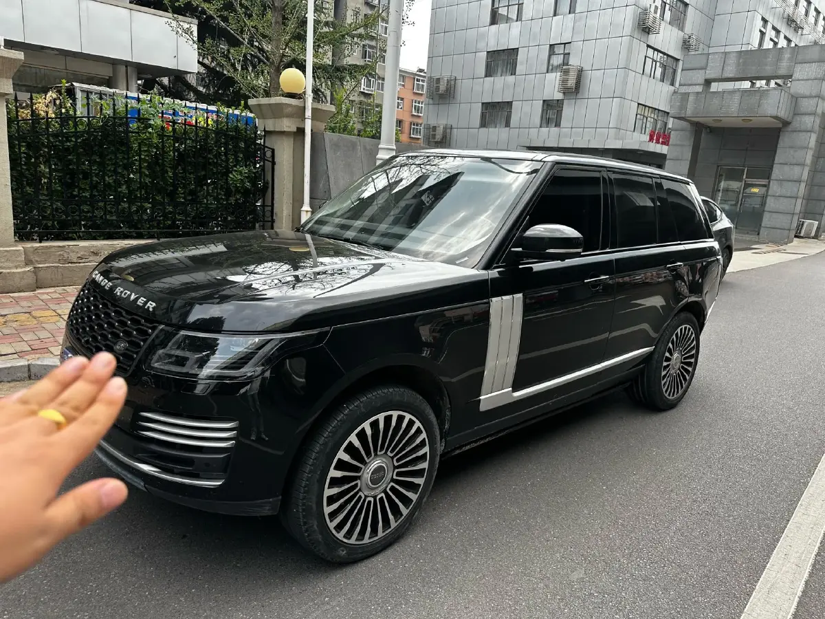 2019 Land Rover Range Rover 3.0T 340HP V6 8AT