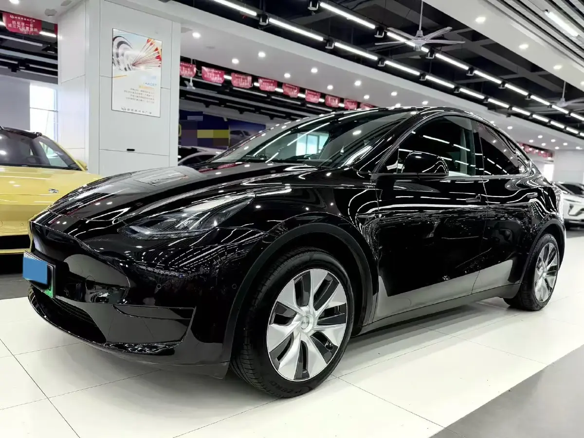 2022 Tesla Model Y BEV 60KWH