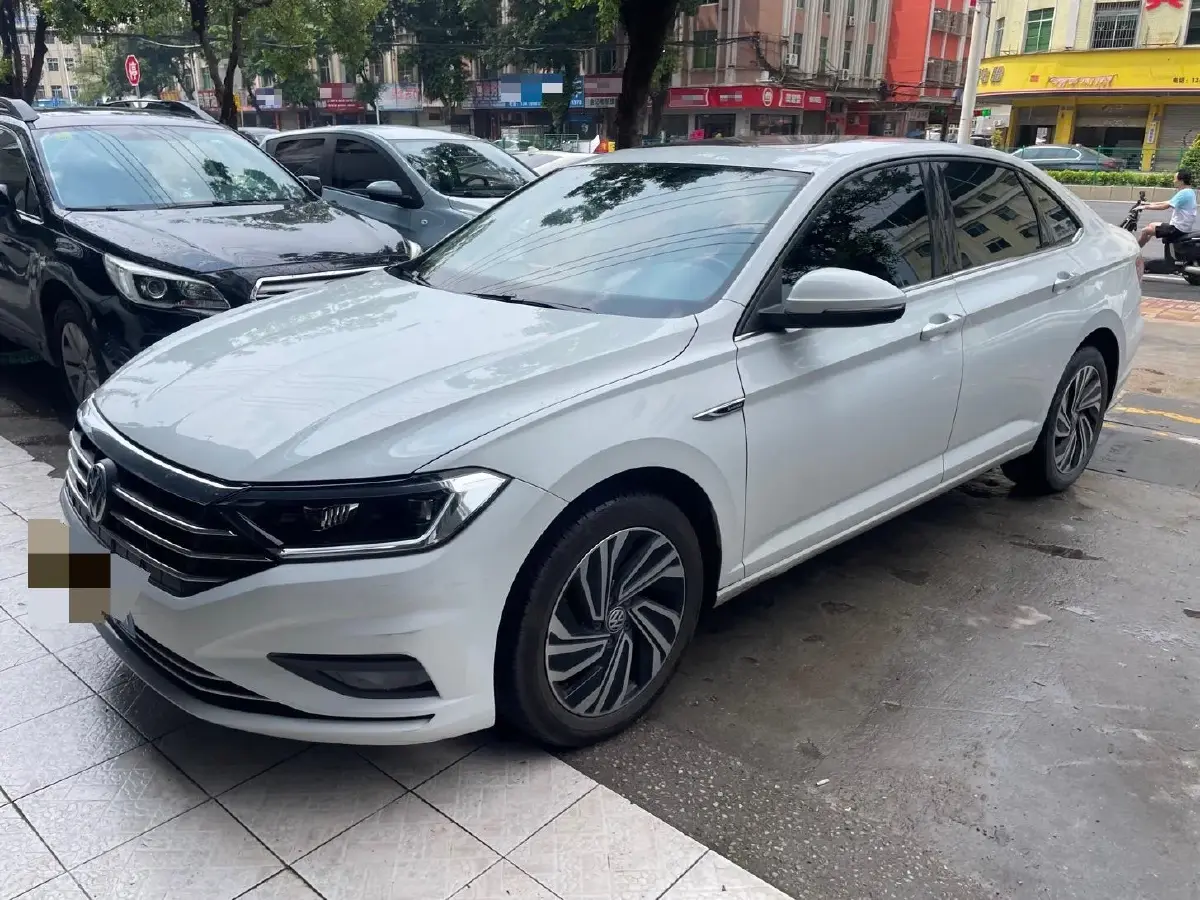 2021 Volkswagen Sagitar 1.4T 150HP L4 7DCT