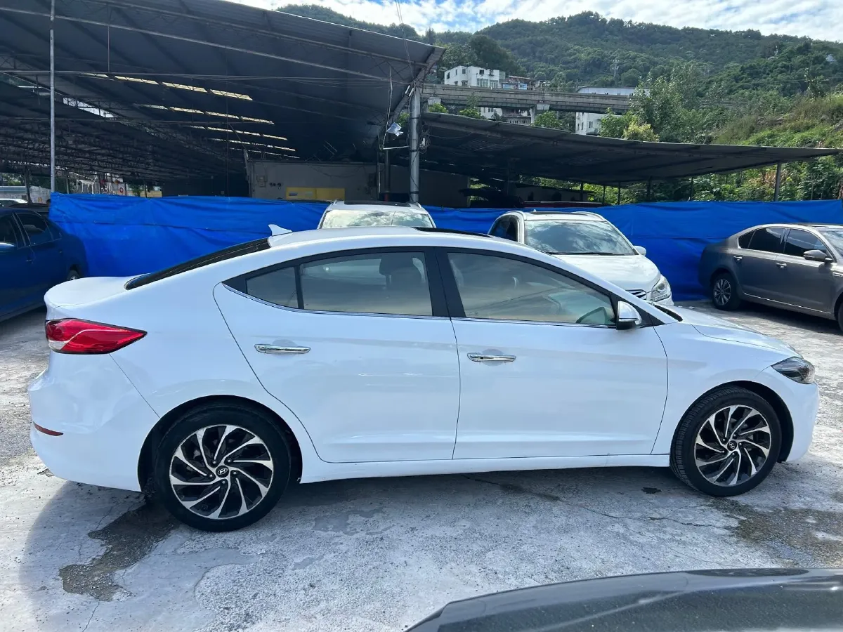2019 Hyundai Elantra 1.5L 115HP L4 CVT,autocango,china used car exporter,china ev exporter,chinese used car exporter,chinese used ev exporter
