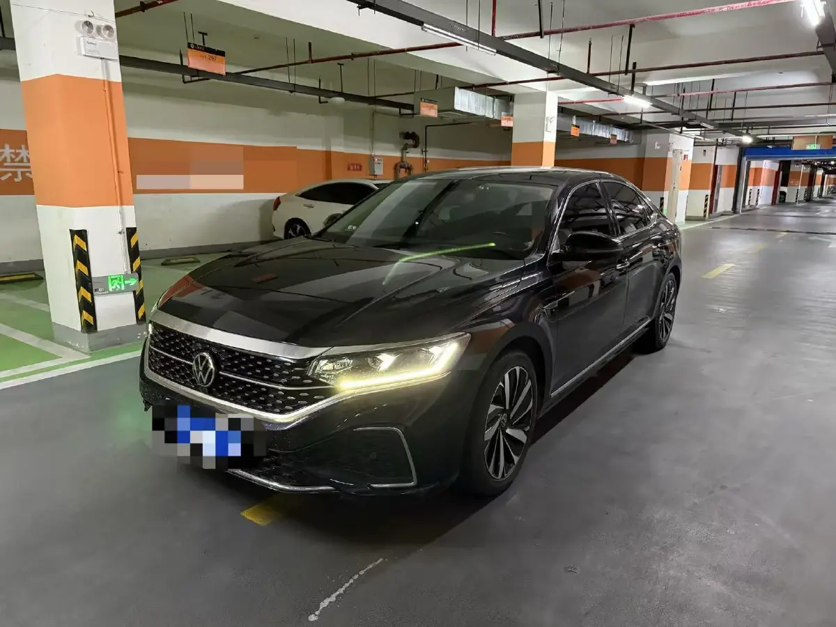 2022 Volkswagen Passat 2.0T 186HP L4 7DCT 2022 Volkswagen Passat 2.0T 186HP L4 7DCT