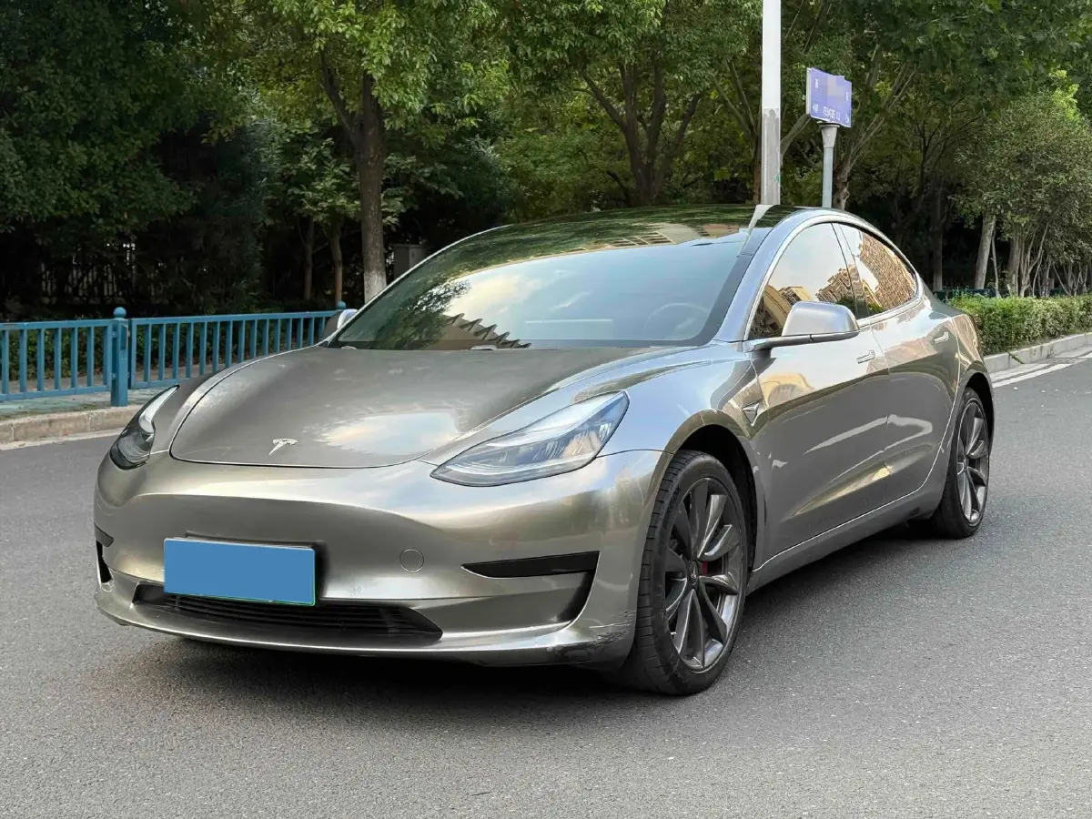 2019 Tesla Model 3 BEV 52KWH