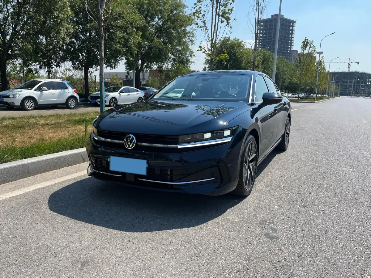 2024 Volkswagen Magotan 2.0T 220HP L4 7DCT