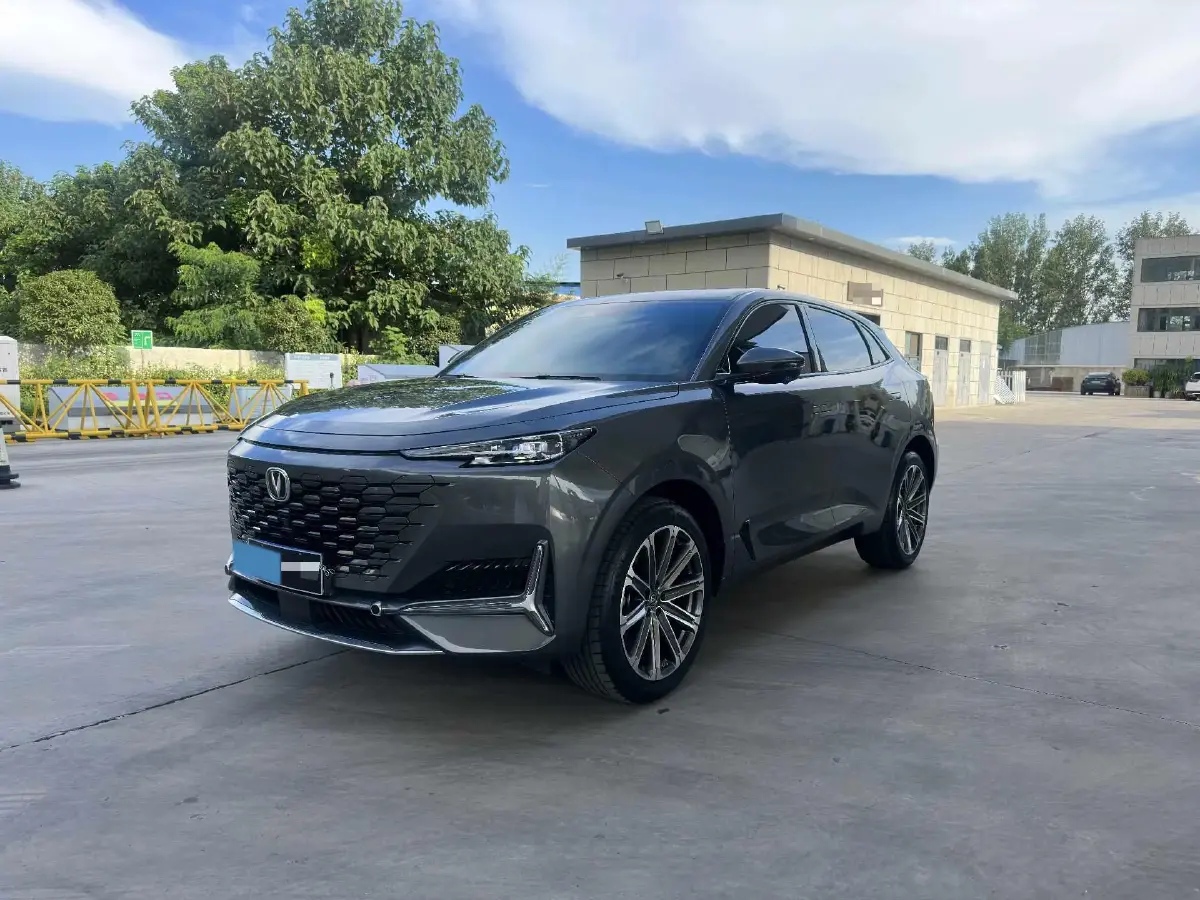 2021 ChangAn UNI-K 2.0T 233HP L4 8AT 2021 ChangAn UNI-K 2.0T 233HP L4 8AT