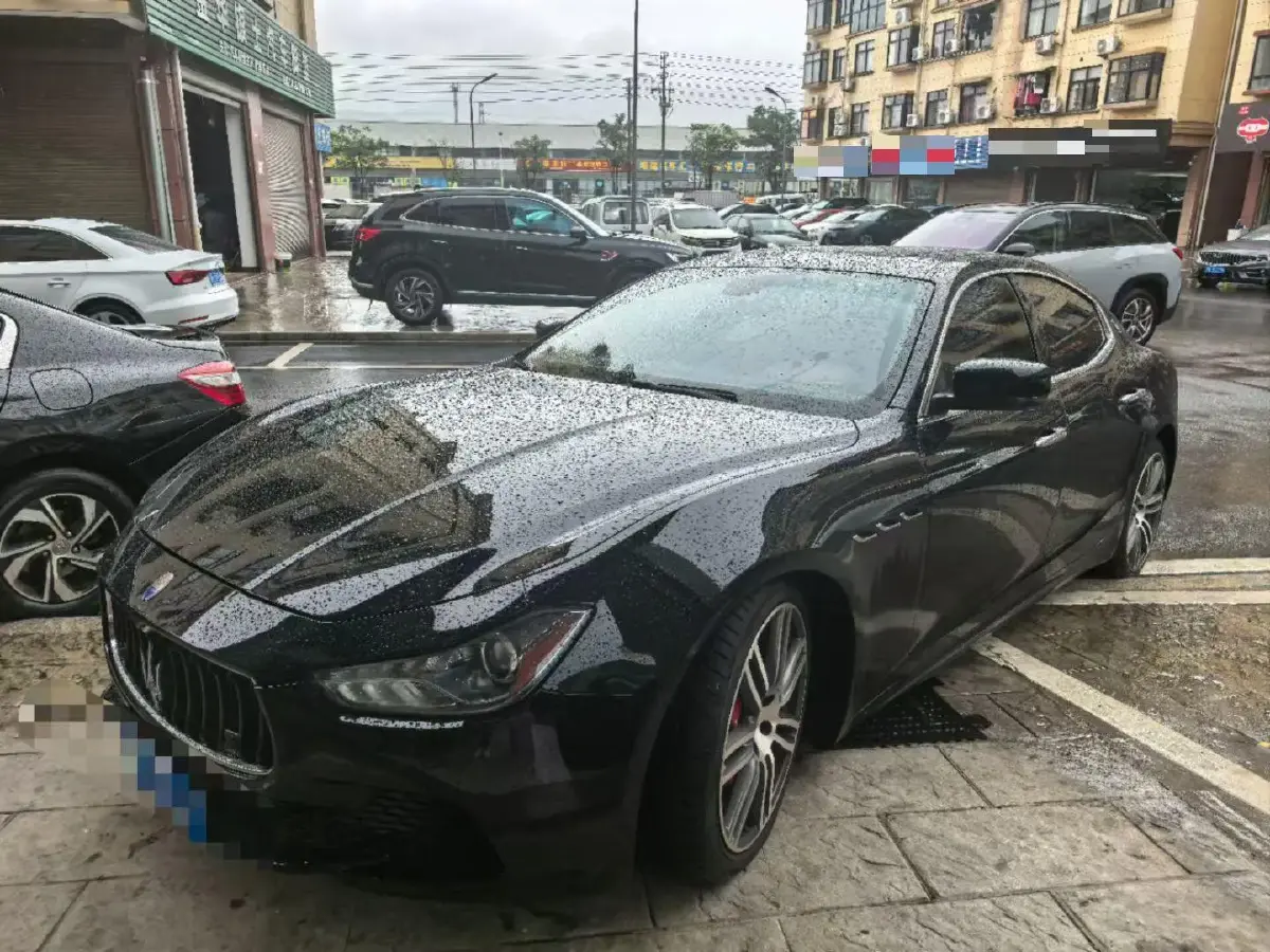 2022 Maserati Ghibli 2.0T 330HP L4 8AT 2022 Maserati Ghibli 2.0T 330HP L4 8AT