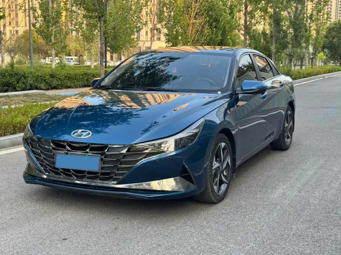 2021 Hyundai Elantra 1.5L 115HP L4 CVT
