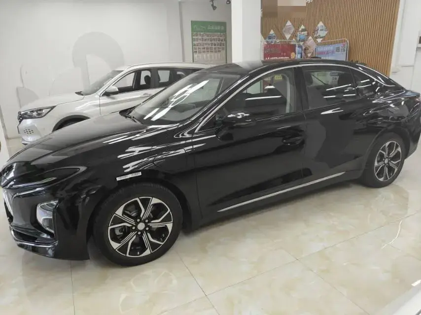 2022 HongQi E-QM5 BEV 54KWH