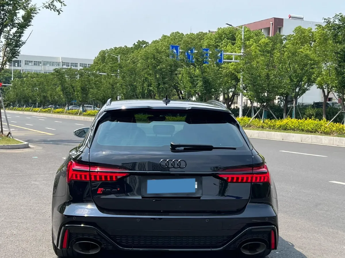 2022 Audi RS 6 4.0T 600HP V8 8AT,autocango,china used car exporter,china ev exporter,chinese used car exporter,chinese used ev exporter