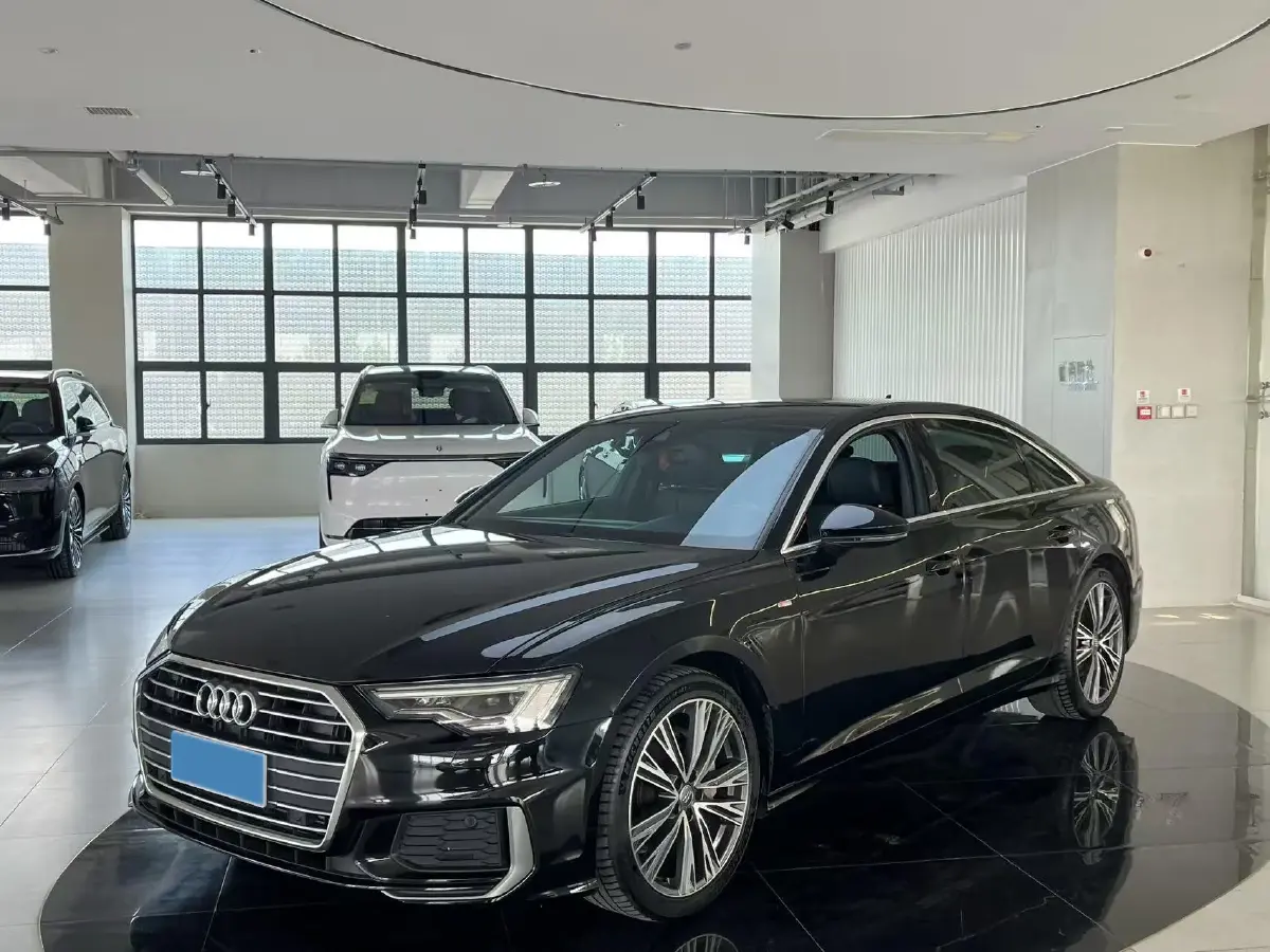 2021 Audi A6L 2.0T 224HP L4 7DCT