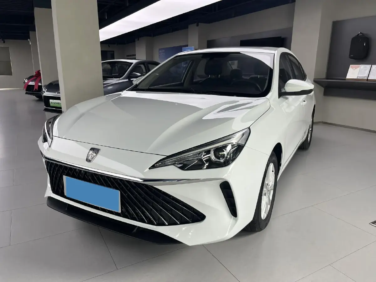 2023 Roewe i5 1.5L 129HP L4 CVT