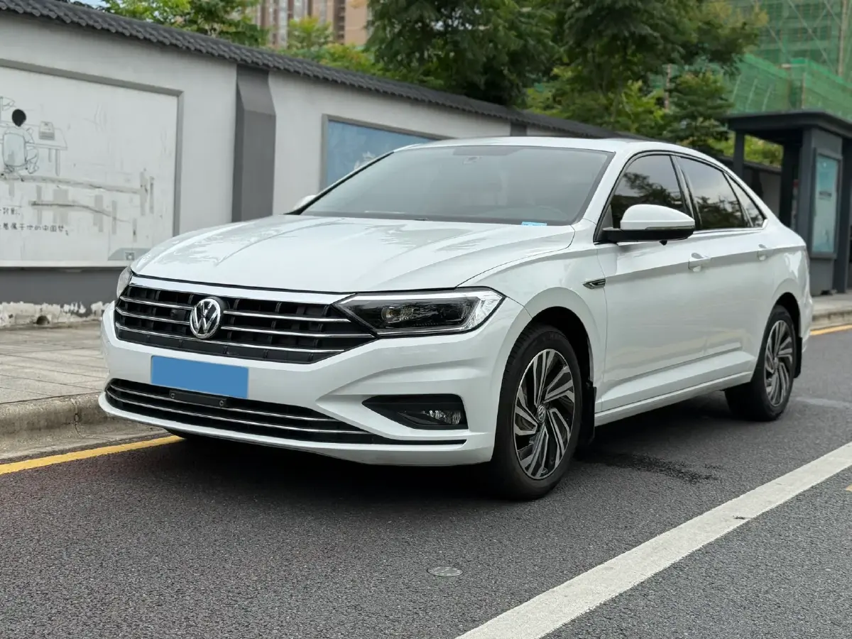 2021 Volkswagen Sagitar 1.4T 150HP L4 7DCT