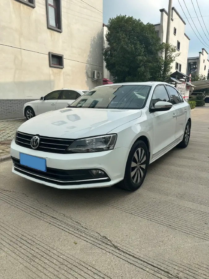 2018 Volkswagen Sagitar 1.6L 110HP L4 6AT