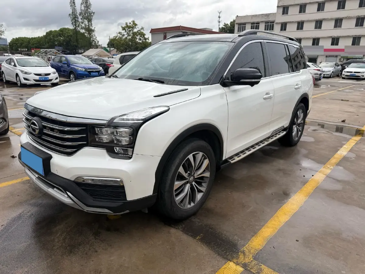 2017 GAC Trumpchi GS8 2.0T 201HP L4 6AT