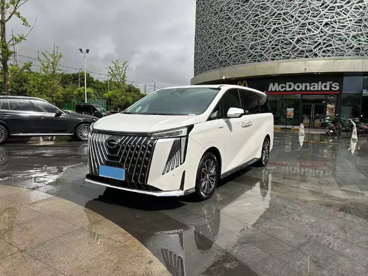 2023 GAC Trumpchi M8 2.0T 252HP L4 8AT