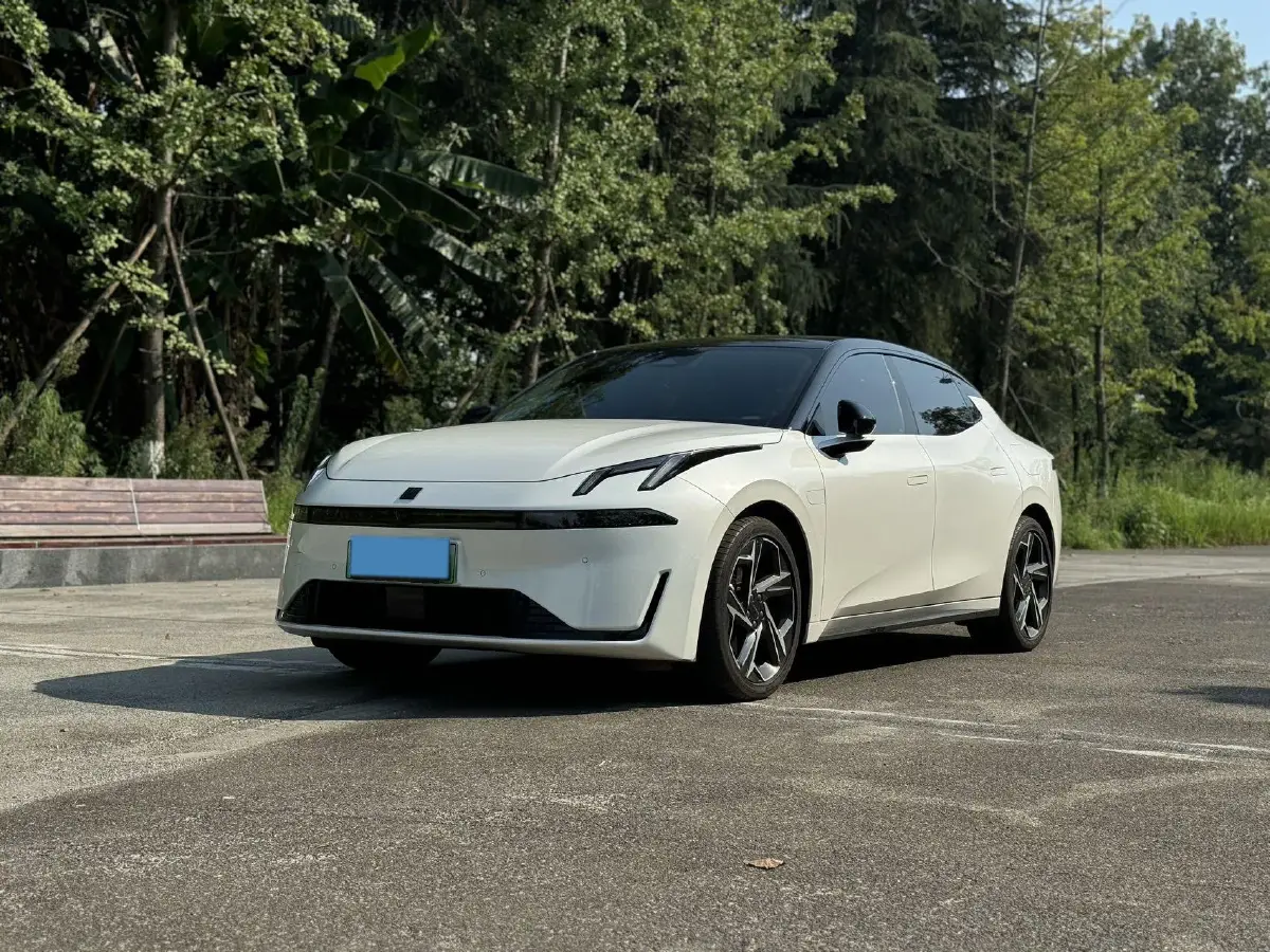 2024 LYNK&CO 07 EM-P 1.5T 163HP L4 3DHT PHEV 18.99KWH