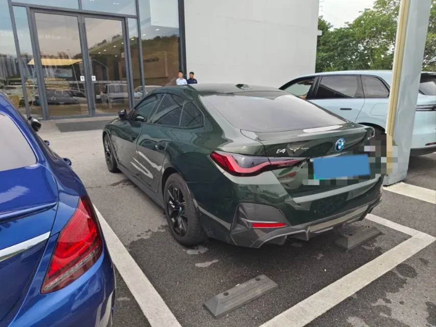 2022 BMW i4 BEV 83.9KWH,autocango,china used car exporter,china ev exporter,chinese used car exporter,chinese used ev exporter