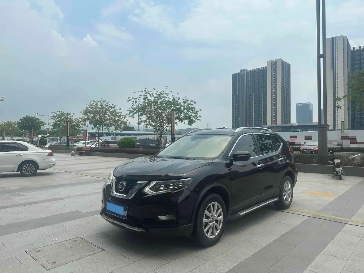 2021 Nissan X-Trail 2.0L 151HP L4 CVT