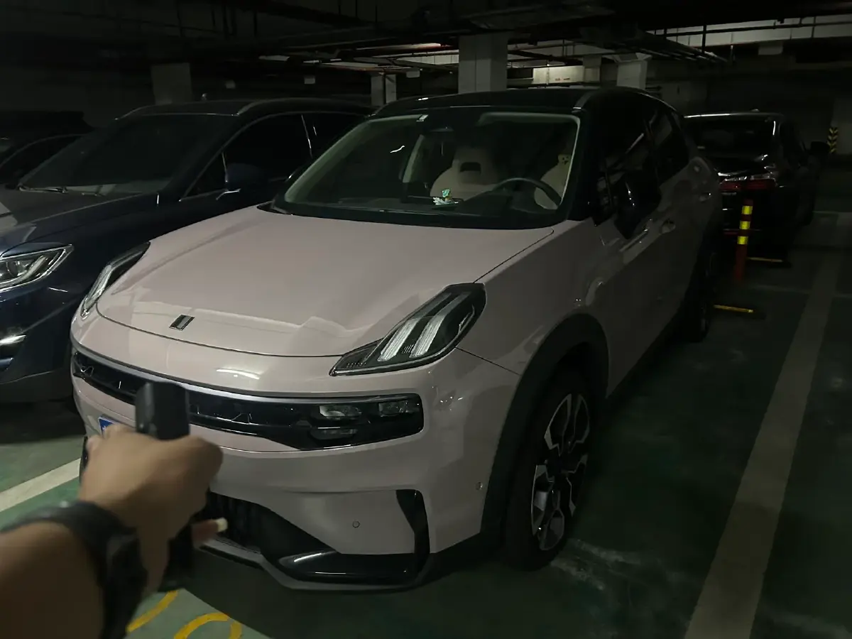 2023 LYNK&CO 06 1.5T 181HP L4 7DCT