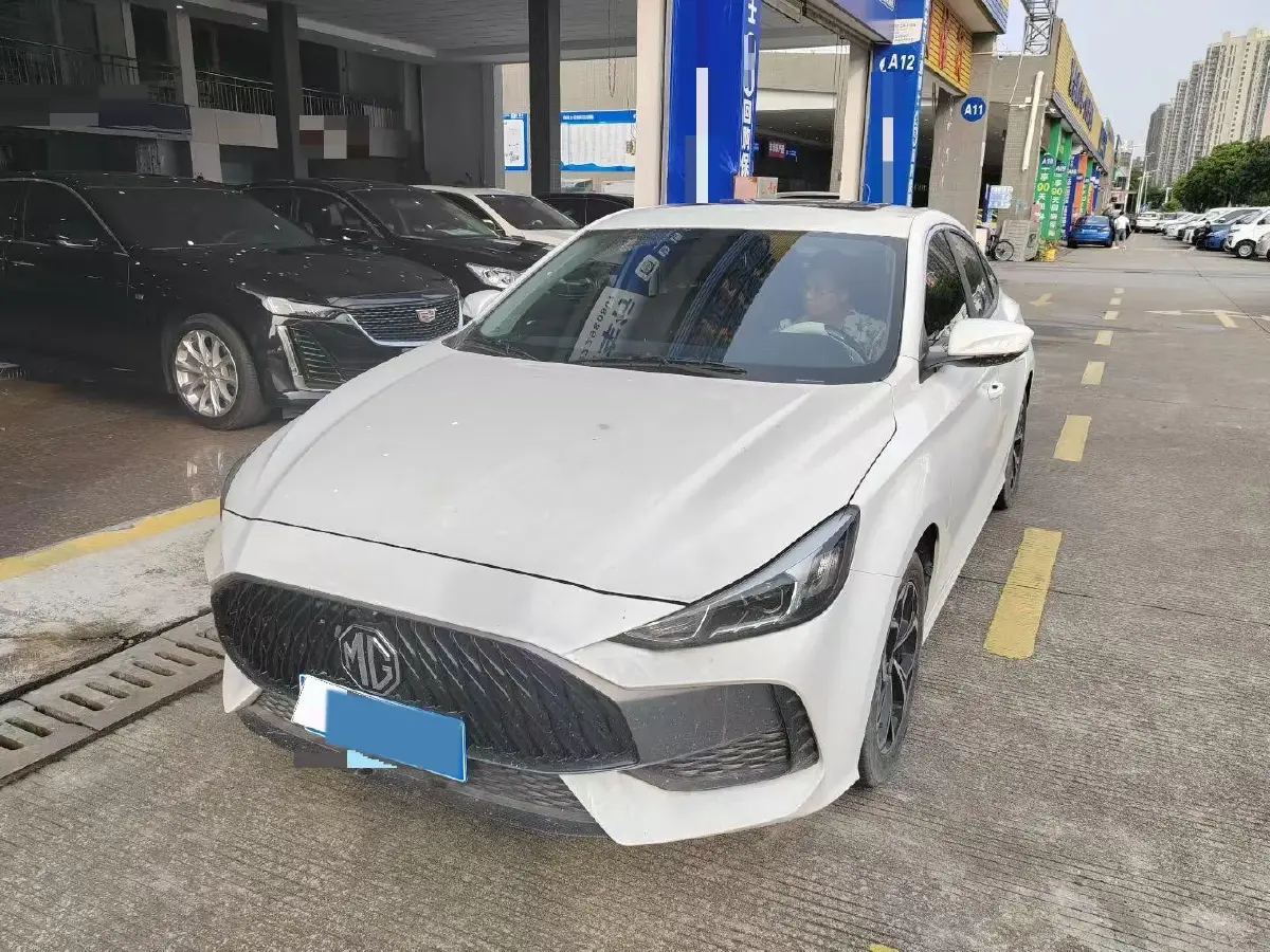 2023 MG 5 1.5L 129HP L4 5MT