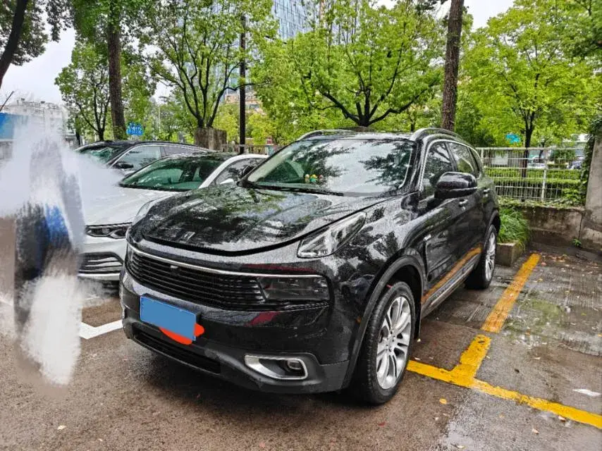 2019 LYNK&CO 01 2.0T 190HP L4 6AT
