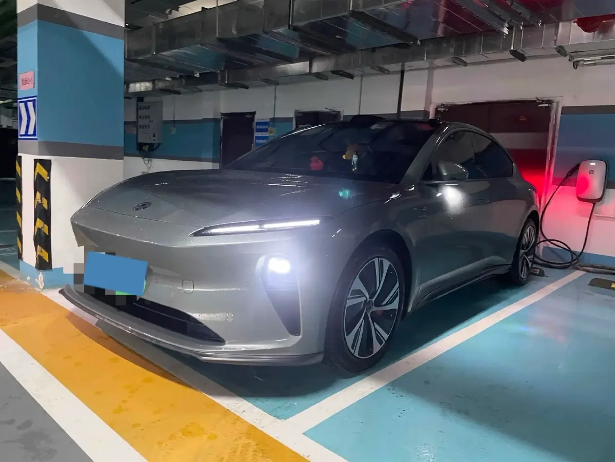 2022 NIO ET5 BEV 75KWH