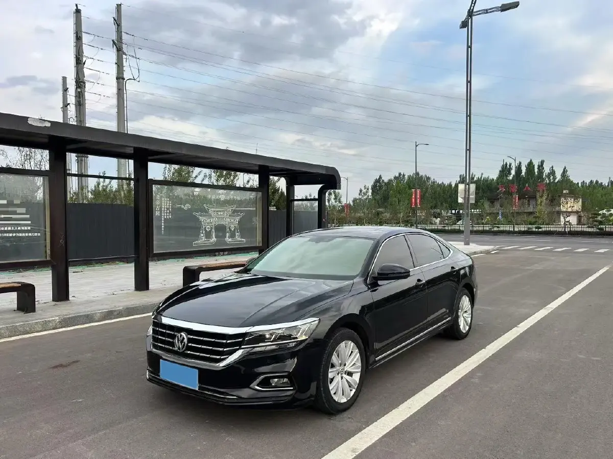 2019 Volkswagen Passat 2.0T 186HP L4 7DCT