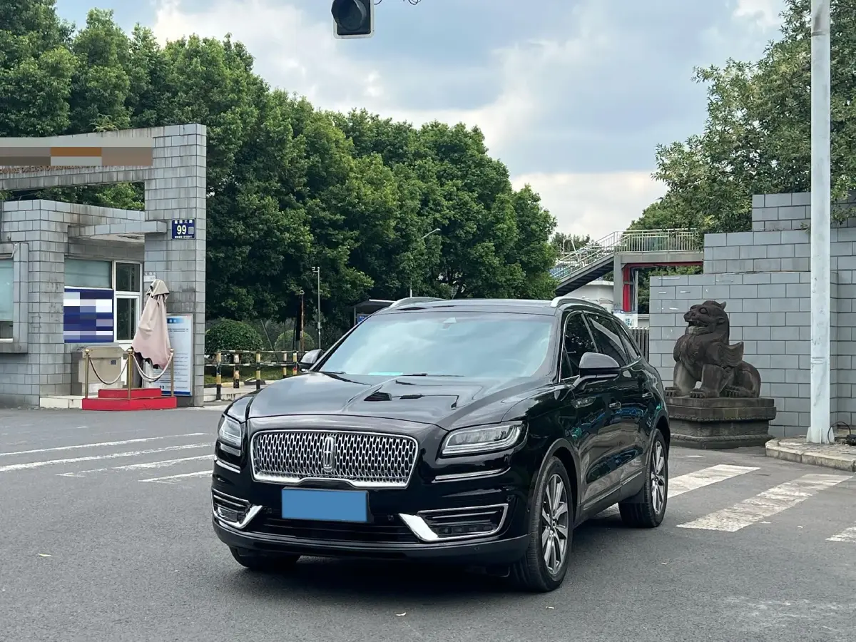 2019 Lincoln Nautilus 2.7T 329HP V6 8AT