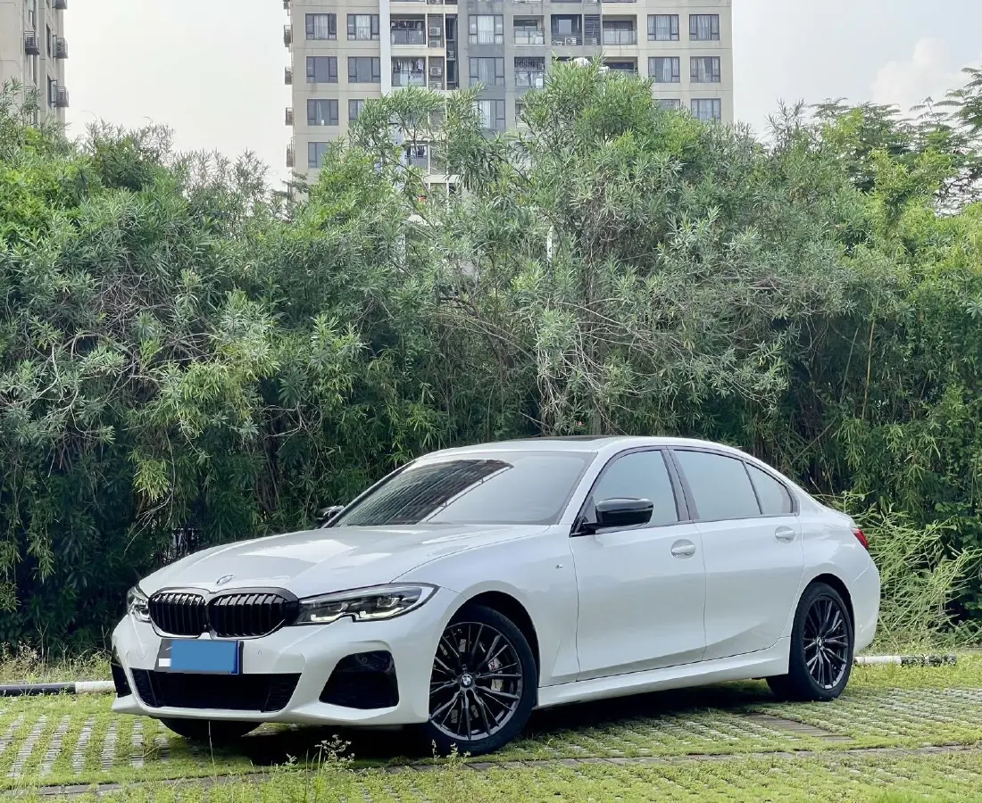 2022 BMW 3 Series 2.0T 184HP L4 8AT