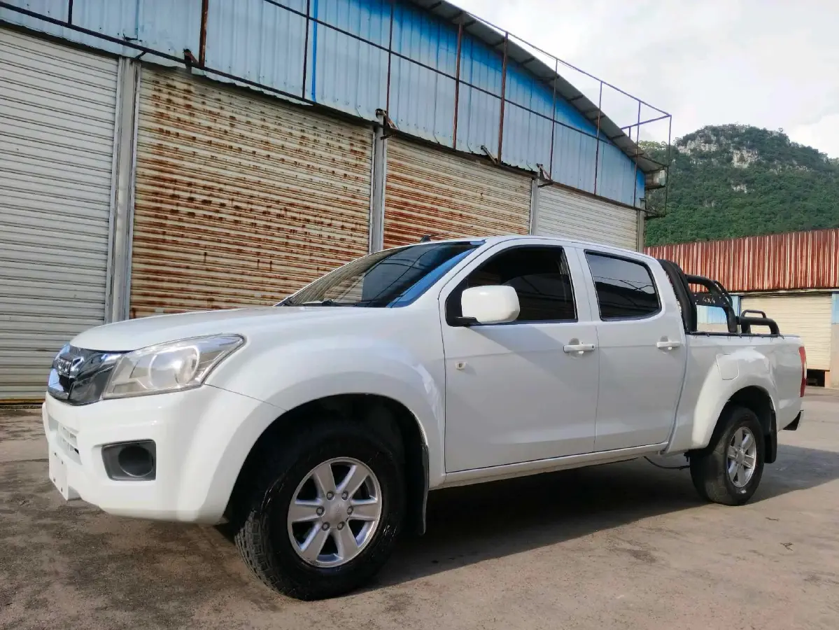 2018 Isuzu Jim 2.8T 116HP L4 5MT
