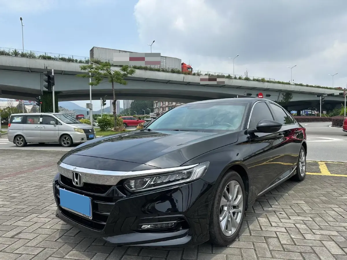 2018 Honda Accord 1.5T 194HP L4 CVT
