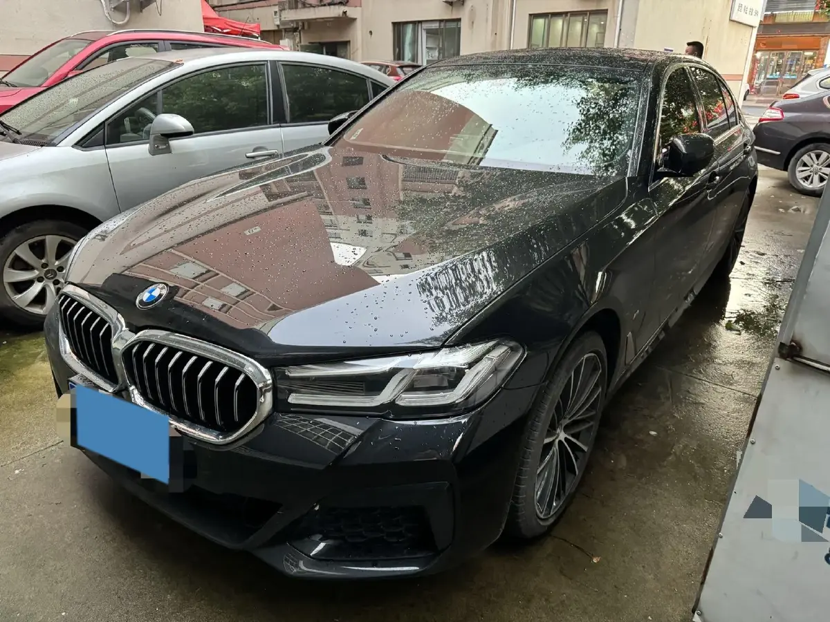 2023 BMW 5 Series 2.0T 245HP L4 8AT