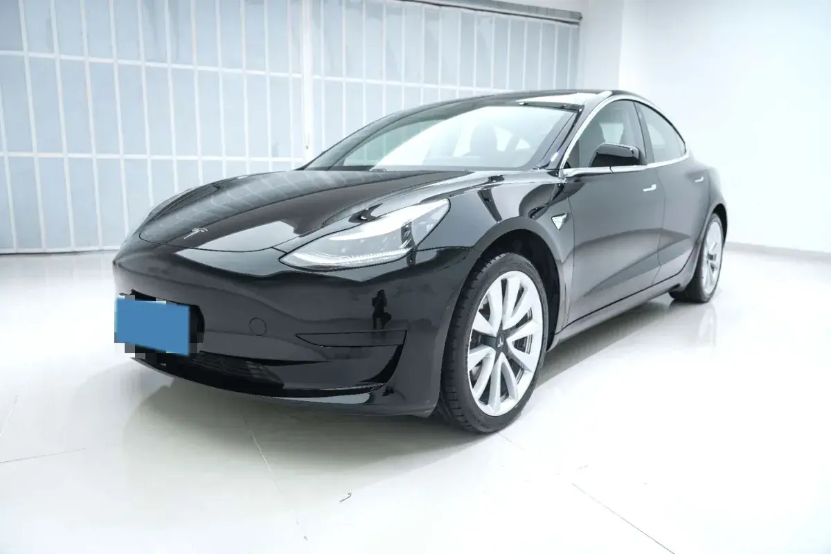 2019 Tesla Model 3 BEV 52KWH
