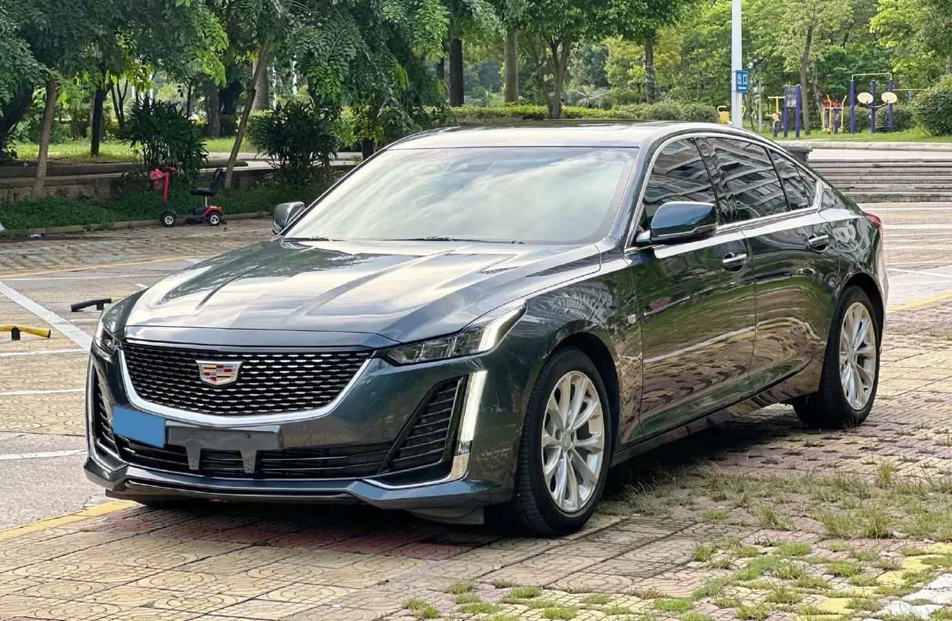 2021 Cadillac CT5 2.0T 237HP L4 10AT