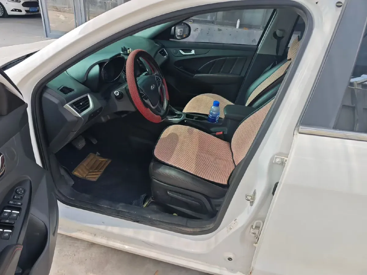 2017 Chery Arrizo 7 1.5T 147HP L4 CVT,autocango,china used car exporter,china ev exporter,chinese used car exporter,chinese used ev exporter