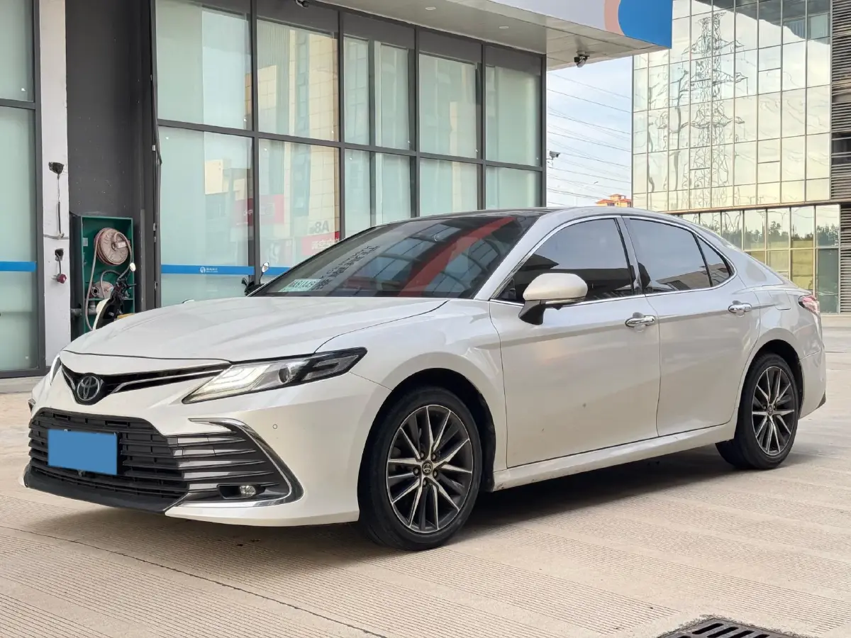 2021 Toyota Camry 2.5L 209HP L4 8AT