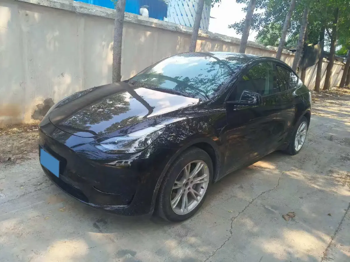 2022 Tesla Model Y BEV 60KWH