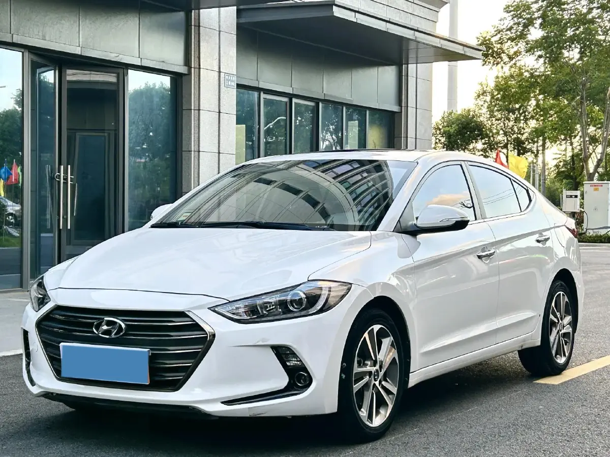 2016 Hyundai Elantra 1.6L 130HP L4 6AT