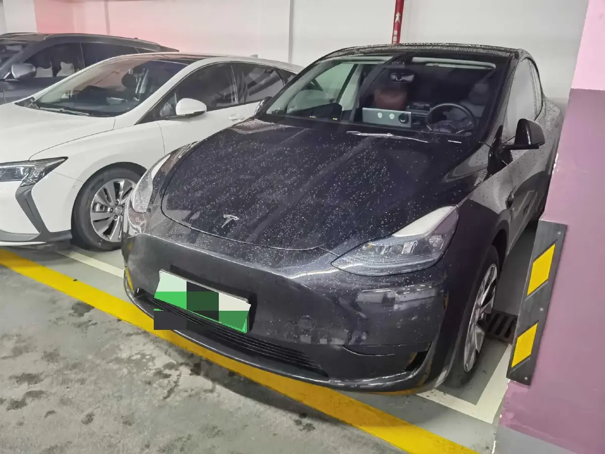 2022 Tesla Model Y BEV 60KWH