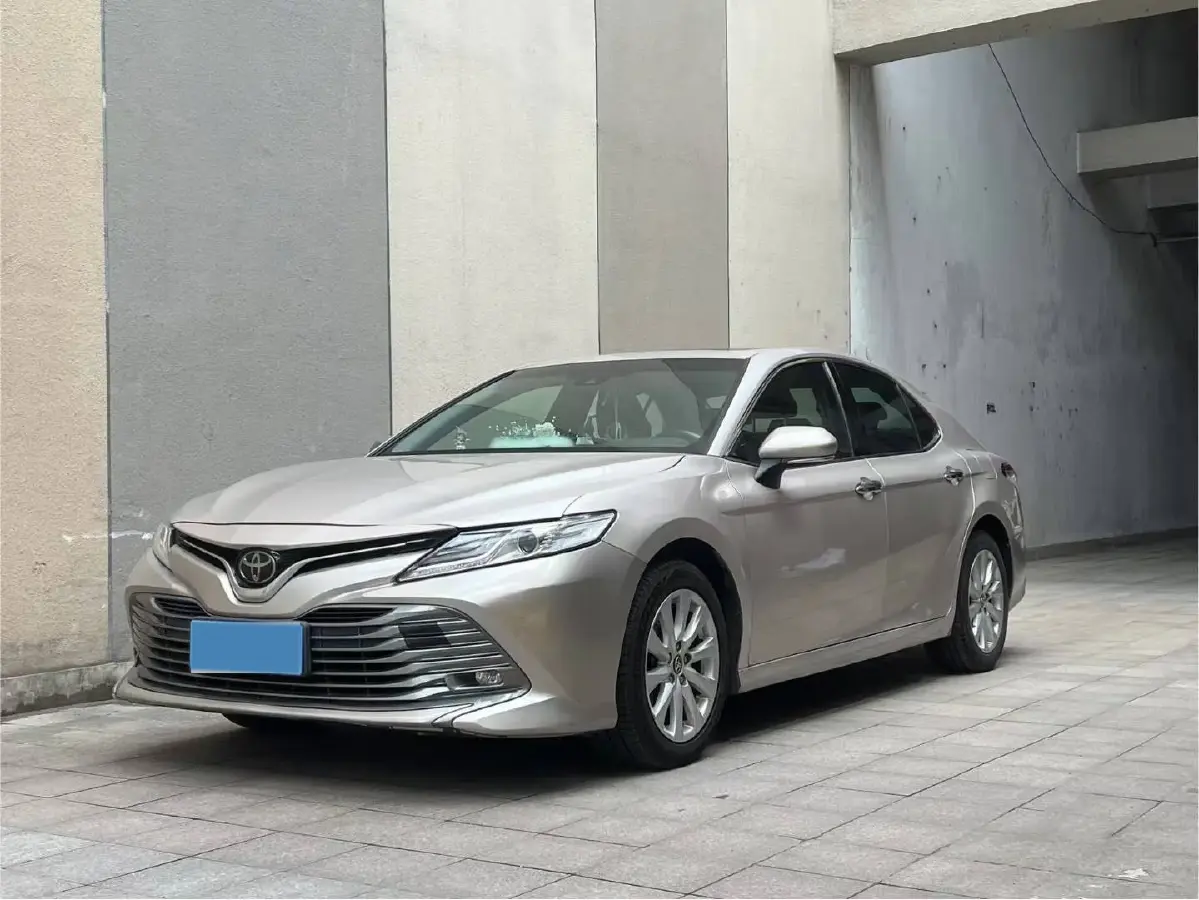 2019 Toyota Camry 2.0L 178HP L4 CVT
