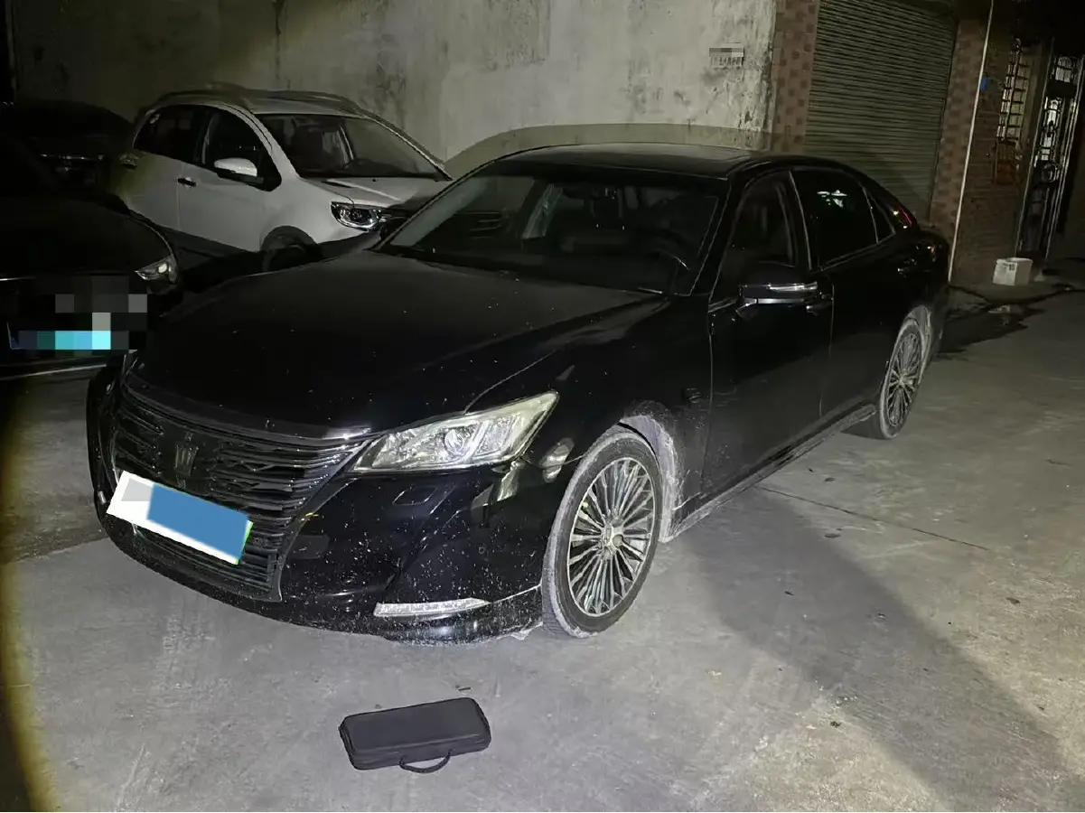 2018 Toyota Crown 2.0T 235HP L4 8AT