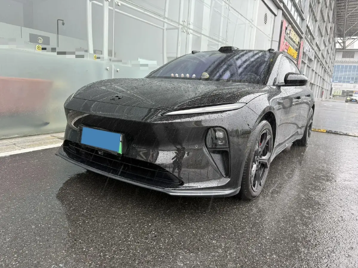 2024 NIO ET5T BEV 75KWH