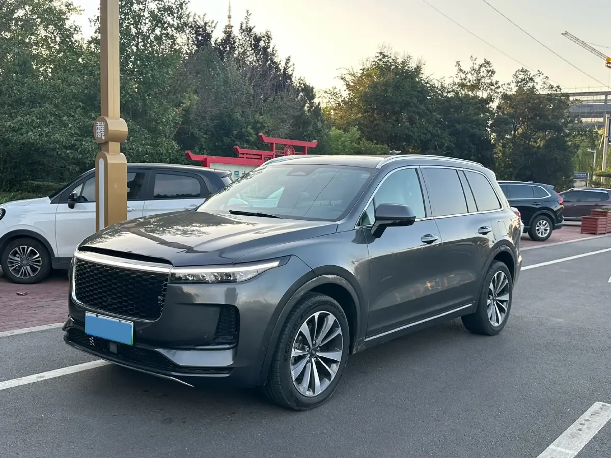 2021 Li ONE Range Extended 131HP REEV 40.5KWH