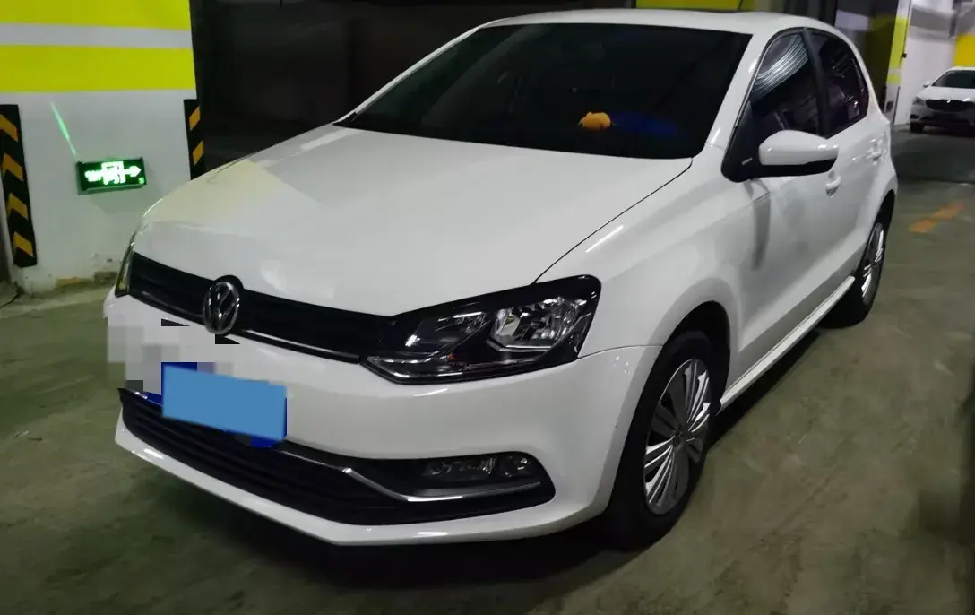 2016 Volkswagen Polo 1.6L 110HP L4 6AT