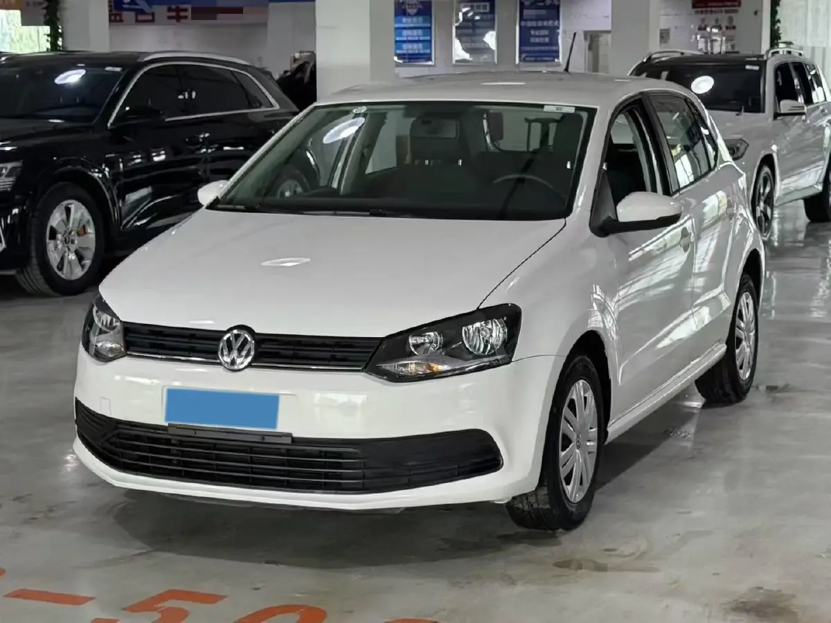 2016 Volkswagen Polo 1.4L 90HP L4 6AT